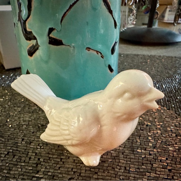 Other - Vintage farmhouse chic porcelain bird 10.19A